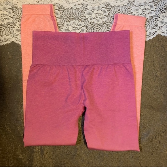 Gymshark leggings size Large - Picture 3 of 3